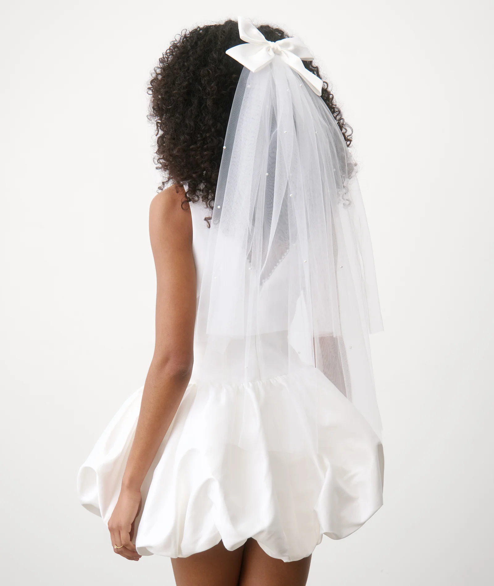 Satin Bow Pearl Veil - White - Image 7